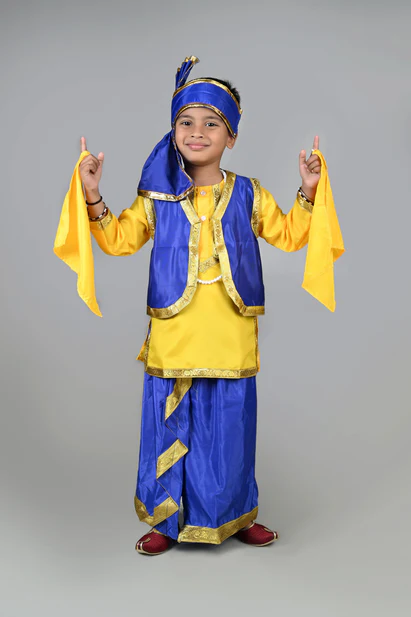 costumeonrent Gujarat Indian State Fancy Dress Costume for Boys and Men